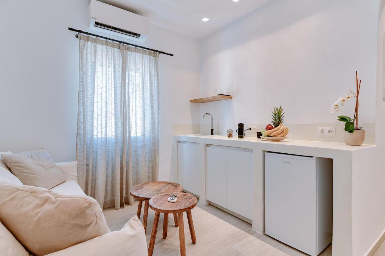 Ardilia Cosy Apartments Antiparos Bagian luar foto